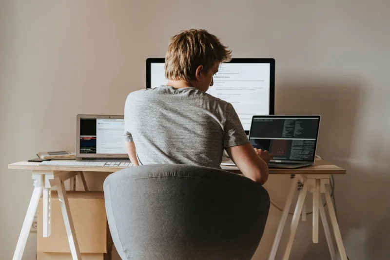 7 Paid Tools That Actually Pay You Back (A Solo Founder's No-Nonsense Buying Guide)